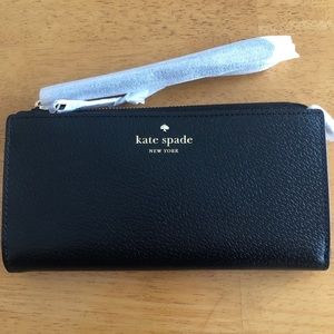 NWT kate spade black Layton wristlet